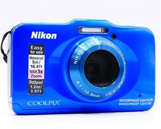 Nikon CoolPix S31 Waterproof Digital Camera
