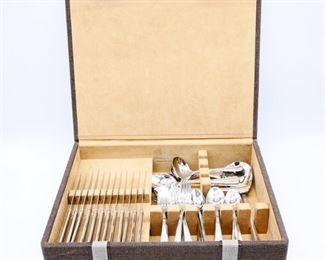 Reed & Barton 18/10 Stainless Steel Flatware Set in Chest (Total of 94)

