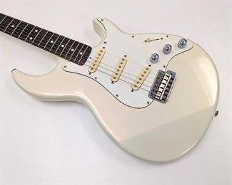 Yamaha SE-300 Electric Guitar 