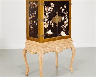 George I style Chinoiserie cabinet on stand