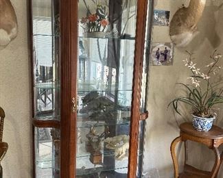 haverty display cabinet
