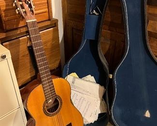 Iberia Guitar w/Case (Japan),