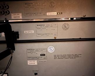 SANYO Stereo Graphic Equalizer (EG 687),
SANYO AM/FM Stereo Tuner (JT 687),
SANYO Stereo Cassette Deck (RD W687A),