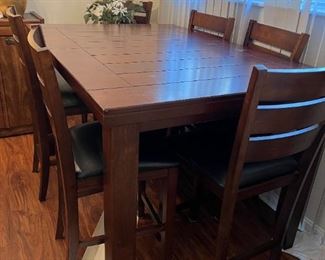 Very Nice Set - Has 1 Leaf