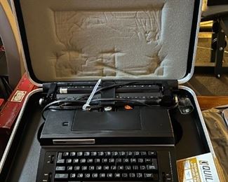 Brother Pro-7800 Correct-O-Ball Typewrite w/Case,