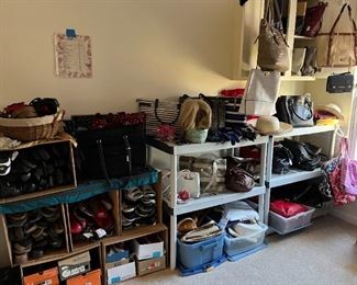 THINGS FOR THE LADIES