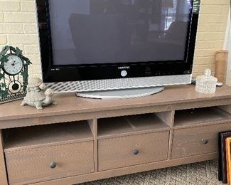 TV & console table