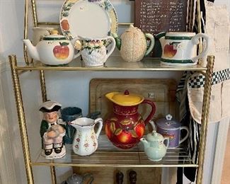 Teapot & pitcher collection 