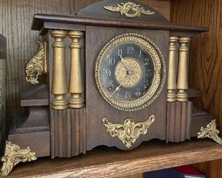 Mantle clock