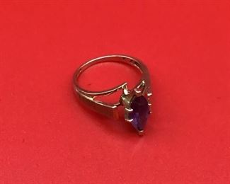 Womens 10kt gold art decorating ring size 5 .9ct Marquise cut $125