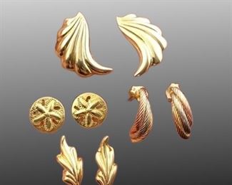 4 pairs of 14k gold earrings 