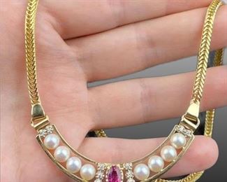 AMAZING 10K PEARL TICK NECKLACE 20.37 GRAMS