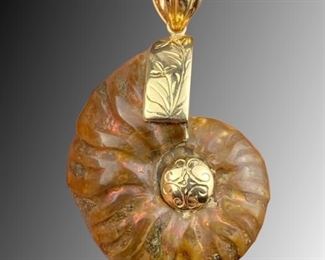14K GOLD LARGE AMMONITE FOSSIL PENDANT 31.07 G