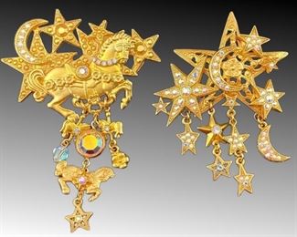 2 vintage Kirks Folly brooches 