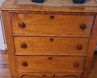 Antique 3-drawer pine chest, assorted pottery
