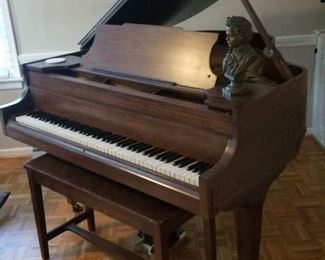 Kranich & Bach baby grand piano - price includes delivery and tuning!
AVAILABLE FOR IMMEDIATE PURCHASE!