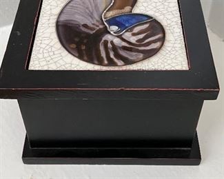 Trinket box/stained glass insert