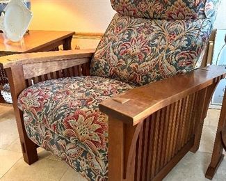 Stickley Mission-style Recliner $550
