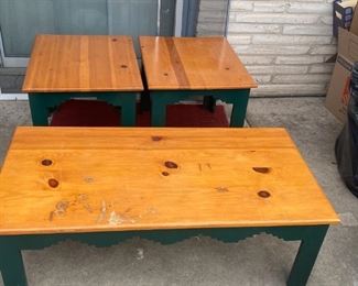 nice sturdy coffee table and end tables