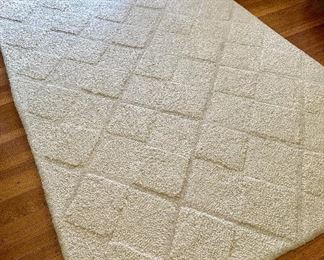 Pottery Barn Mae Diamond Ivory Rug