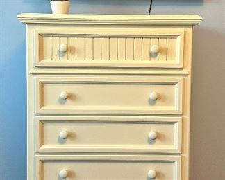Matching Basset Furniture 5-Drawer Bureau