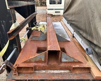 15,000 pound Jib extends from 8 ft. to 15 ft. which goes on the front of a forklift