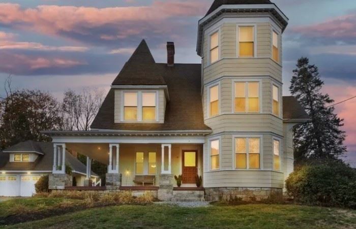 Circa 1900 Queen Ann Victorian House - Absolutely Gorgeous! See you this weekend!