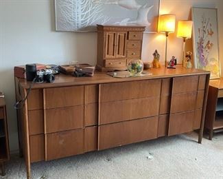 Mid Century Modern Dresser