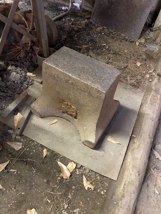 250 lbs SAWYER'S ANVIL BY FISCHER (MARKED)