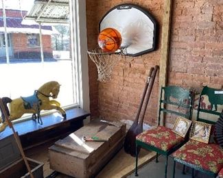 COORS LITE BASKETBALL LIGHT - VINTAGE ICE FISHING CHES - VINTAGE CAROUSEL  CAST IRON  PONY - ANTIQUE OARS          