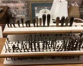 SET OF "PERFECT HANDLE" TOOLS AND AUGER BITS