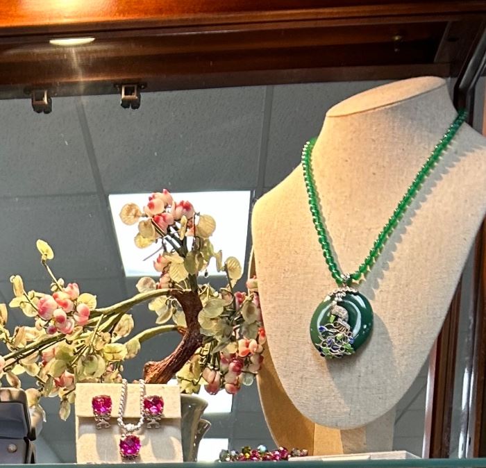 Jade necklace with a peacock with jewels, set of Swarovski crystal necklace and ear rings.