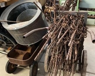 Wagin, wash basin and spindle posts