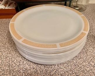 Anchor Hocking set of dishes 