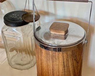 Chrome plated oak veneer ice bucket 