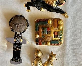 Vintage pins, Michael Golan square pin 
