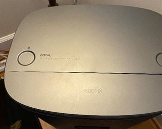 $50. Royal Brand 16 Sheet Crosscut Shredder
