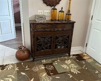 Rugs / entry table