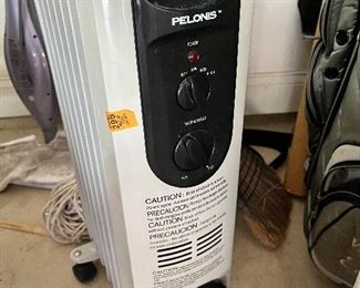 Pelonis oil filled space heater