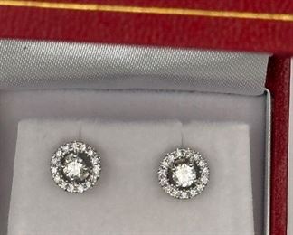 Diamond and white gold earrings