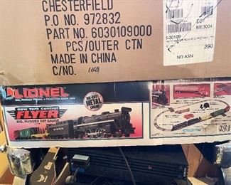 LIONEL TRAIN SET