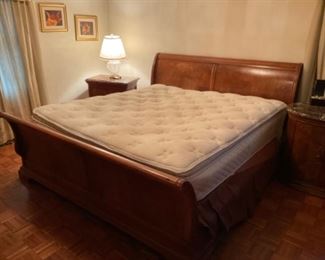 KING SIZE BED