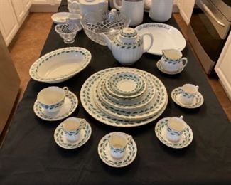 VINTAGE HOLLY CHINA
