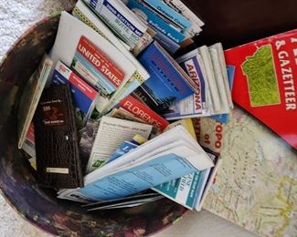 Maps and travel items 