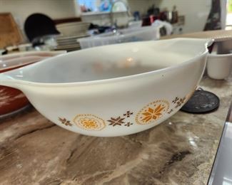 Vintage Pyrex 