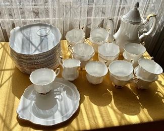 Royal Albert tea set,  Queen Anne cups and saucers 