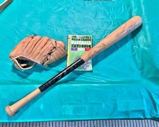 Mickey Mantle baseball bat and baseball items 