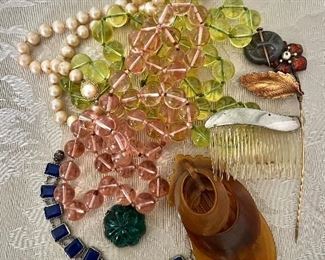 Vintage jewelry hairclips, bracelet and more 