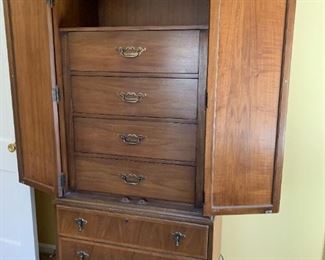 #28	Thomasville Mirrored Armoire w/2 doors & 7 drawers - 22x20Dx80T - 1 pc.	 $275.00 
