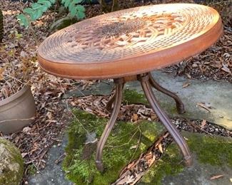 #62	Side Table Round Basket weave Top - 21" Tall 18	 $75.00 
